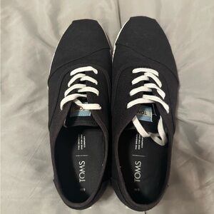 TOMS Platform Lace Up Canvas Sneakers